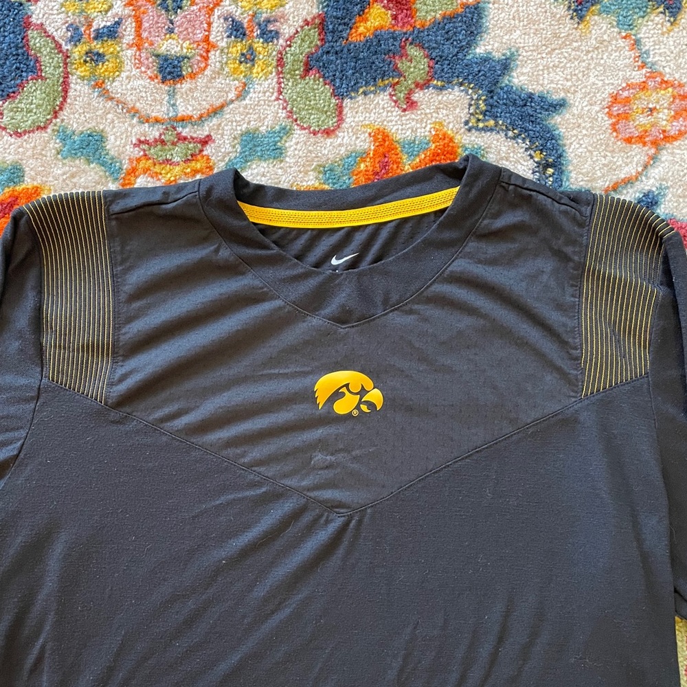 Iowa Hawkeyes Football LS - Picture 2 of 5